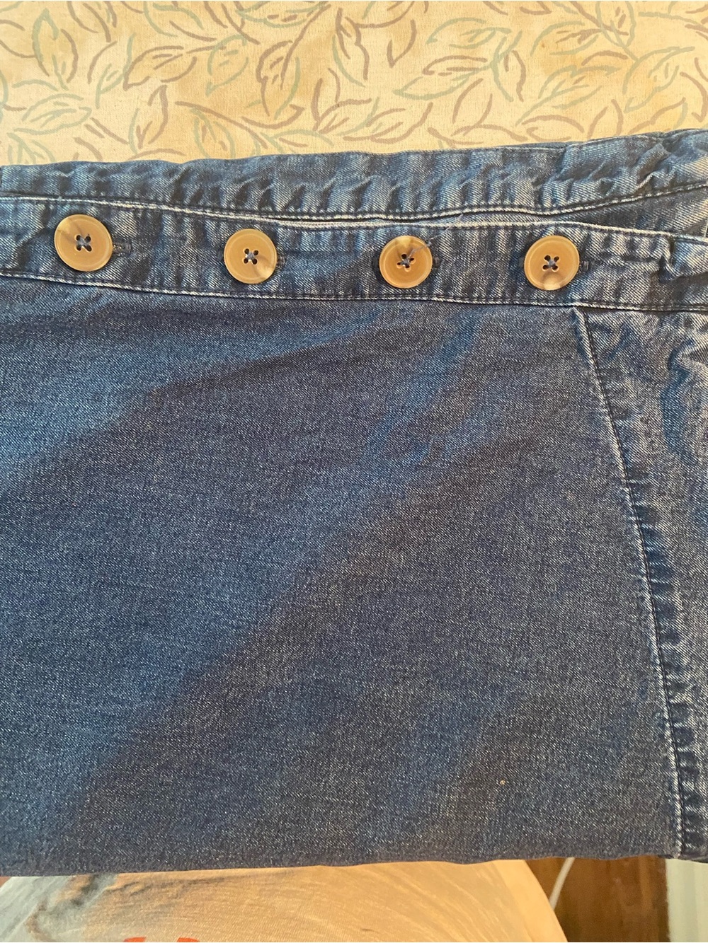 Denim V-Neck Shift Dress in Deep Blue - Picture 4 of 7